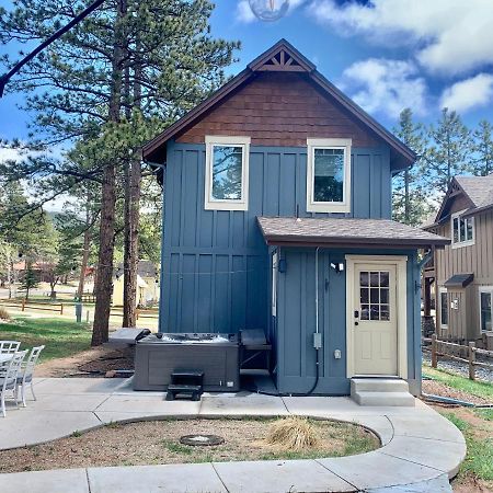 Black Bear Cabin With Hot Tub Вудленд Парк Экстерьер фото